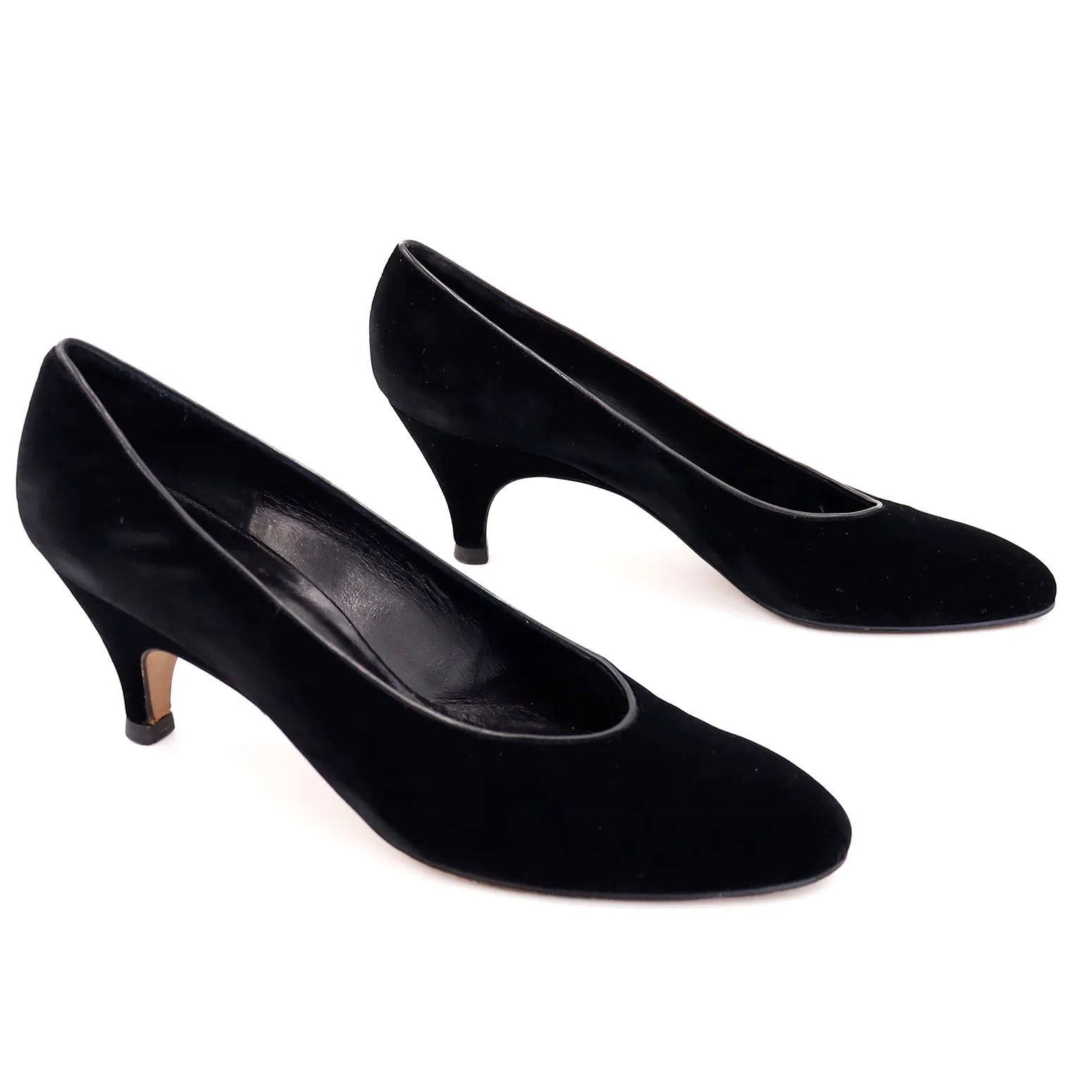 1980s YSL Vintage Black Velvet Evening Pumps Shoes