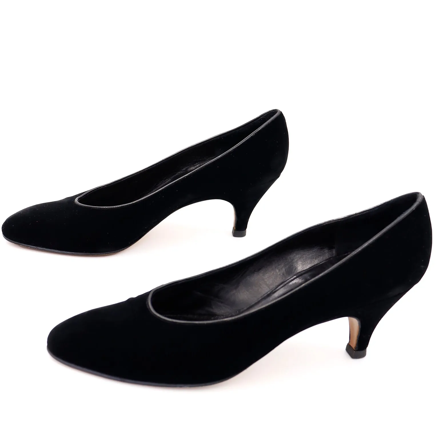1980s YSL Vintage Black Velvet Evening Pumps Shoes