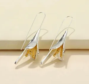 Floral inspired dangle earrings