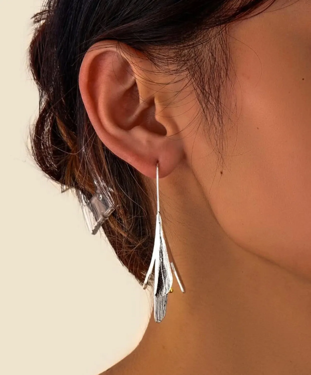 Floral inspired dangle earrings