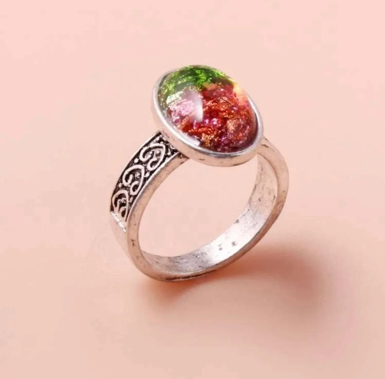 Geometric decor textured metal ring. Size 8.