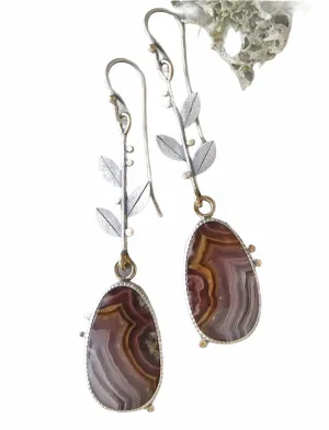 Leaf decor dangle earrings