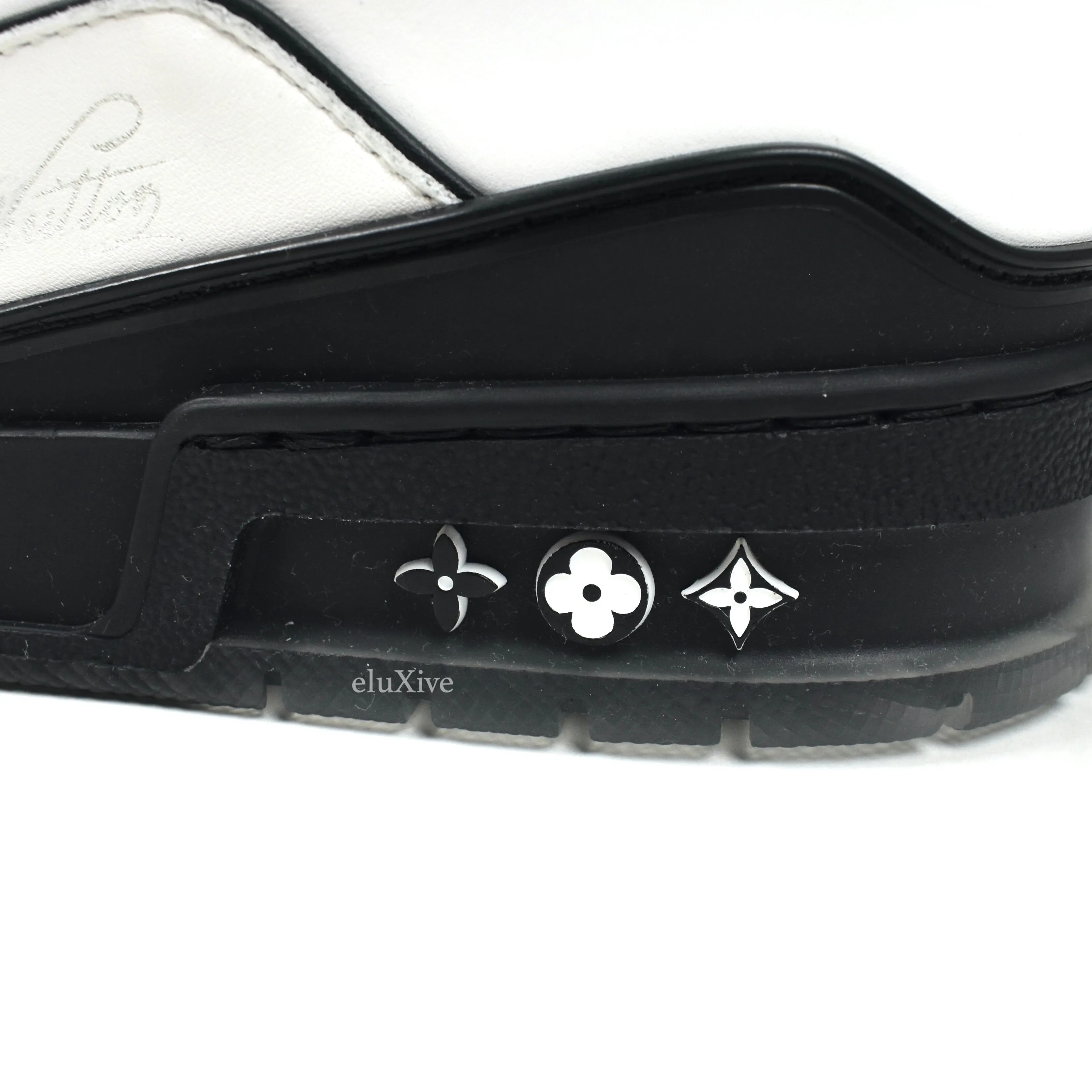 Louis Vuitton - White / Black Leather Trainer Sneakers