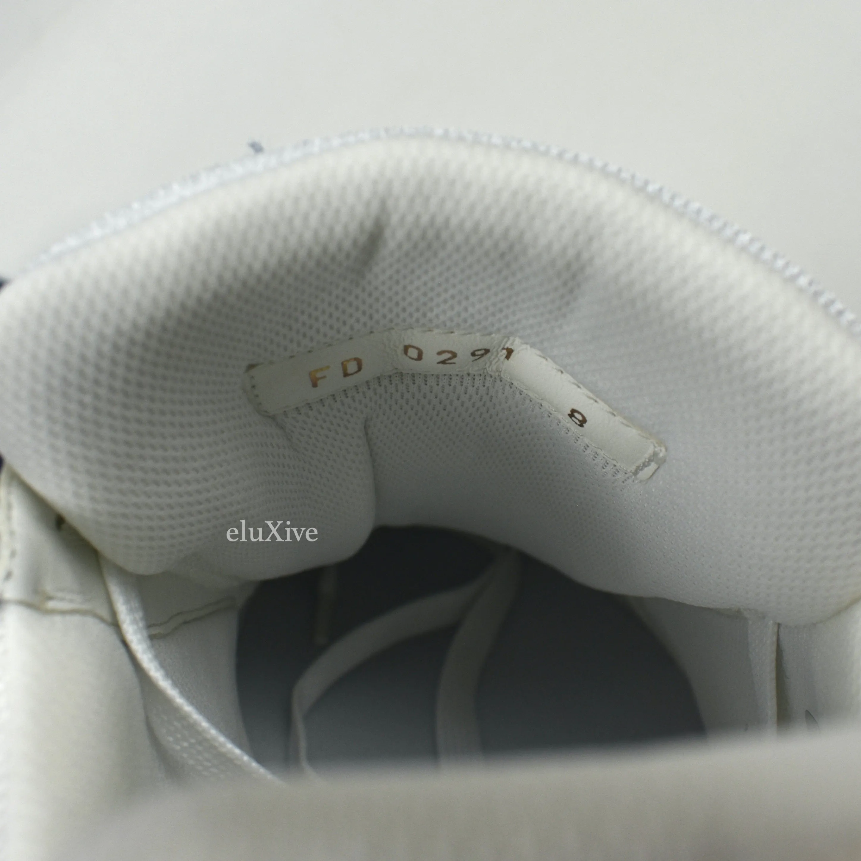 Louis Vuitton - White/Navy Leather & Denim Trainer Sneakers