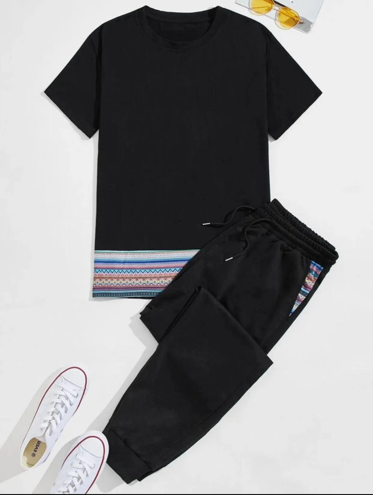 Men’s geo print tee and drawstring sweatpants set