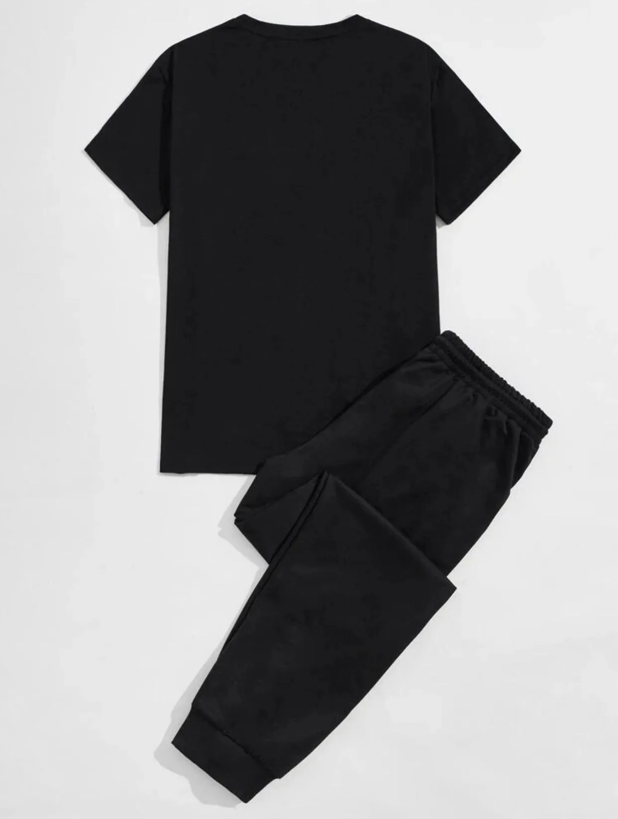 Men’s geo print tee and drawstring sweatpants set
