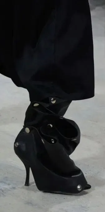 Model Fashion Boots