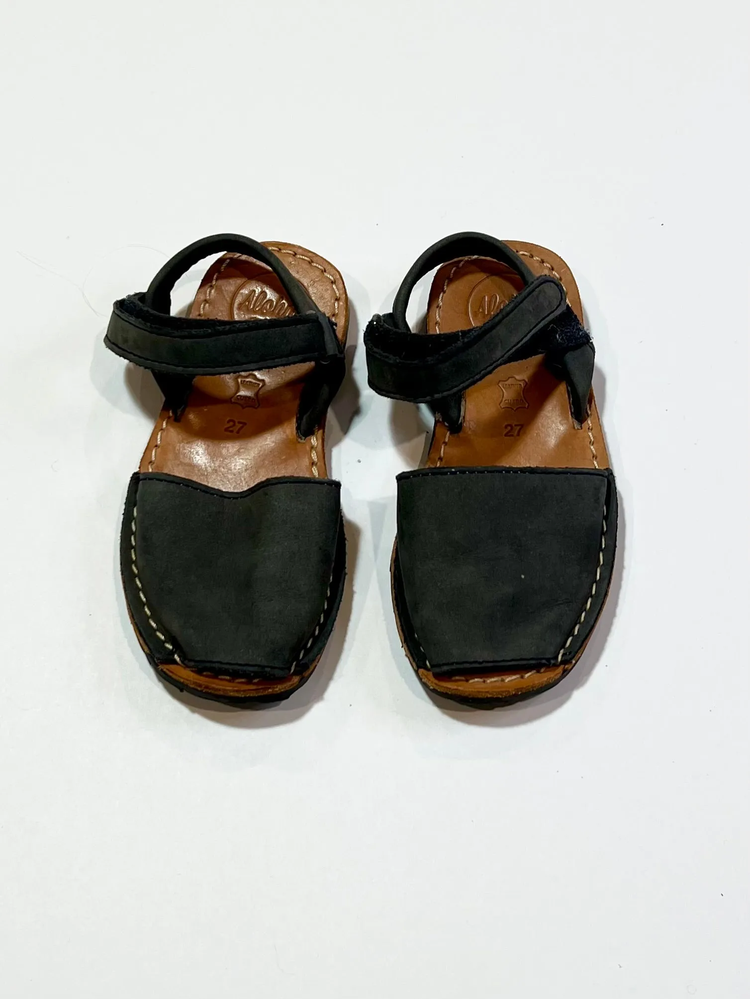 Navy leather slip ons - Size EU27