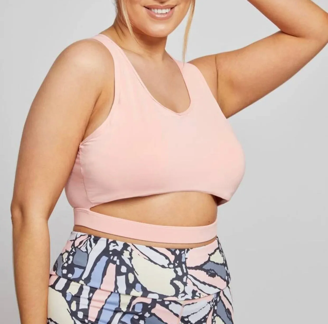 Peekaboo sports bra and floral leggings set