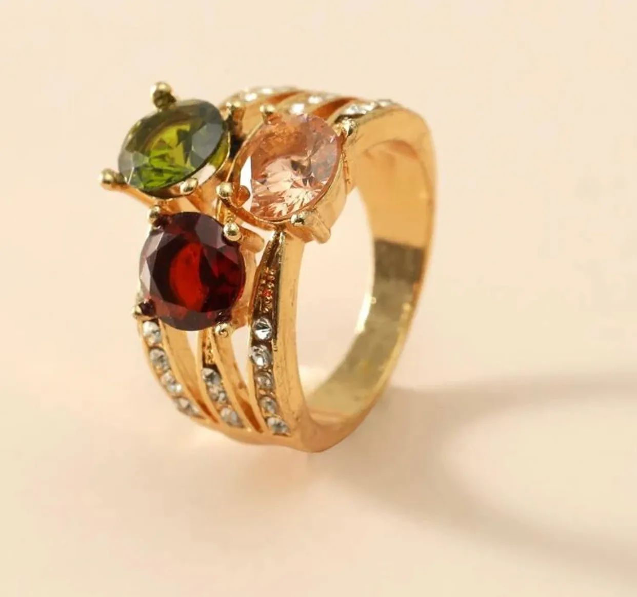 Rhinestone decor ring. Size 8.