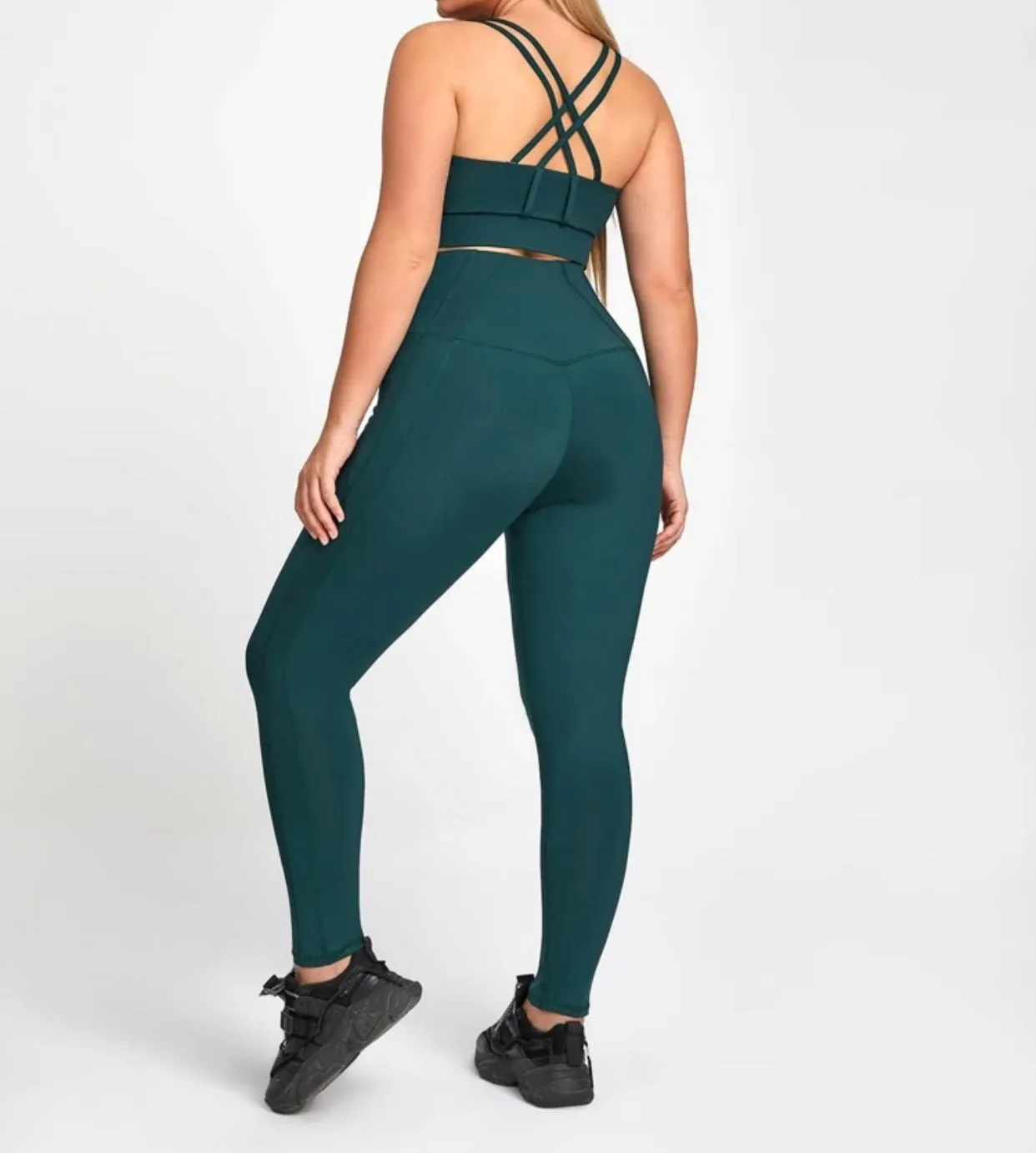 Solid colored criss cross backless sports set
