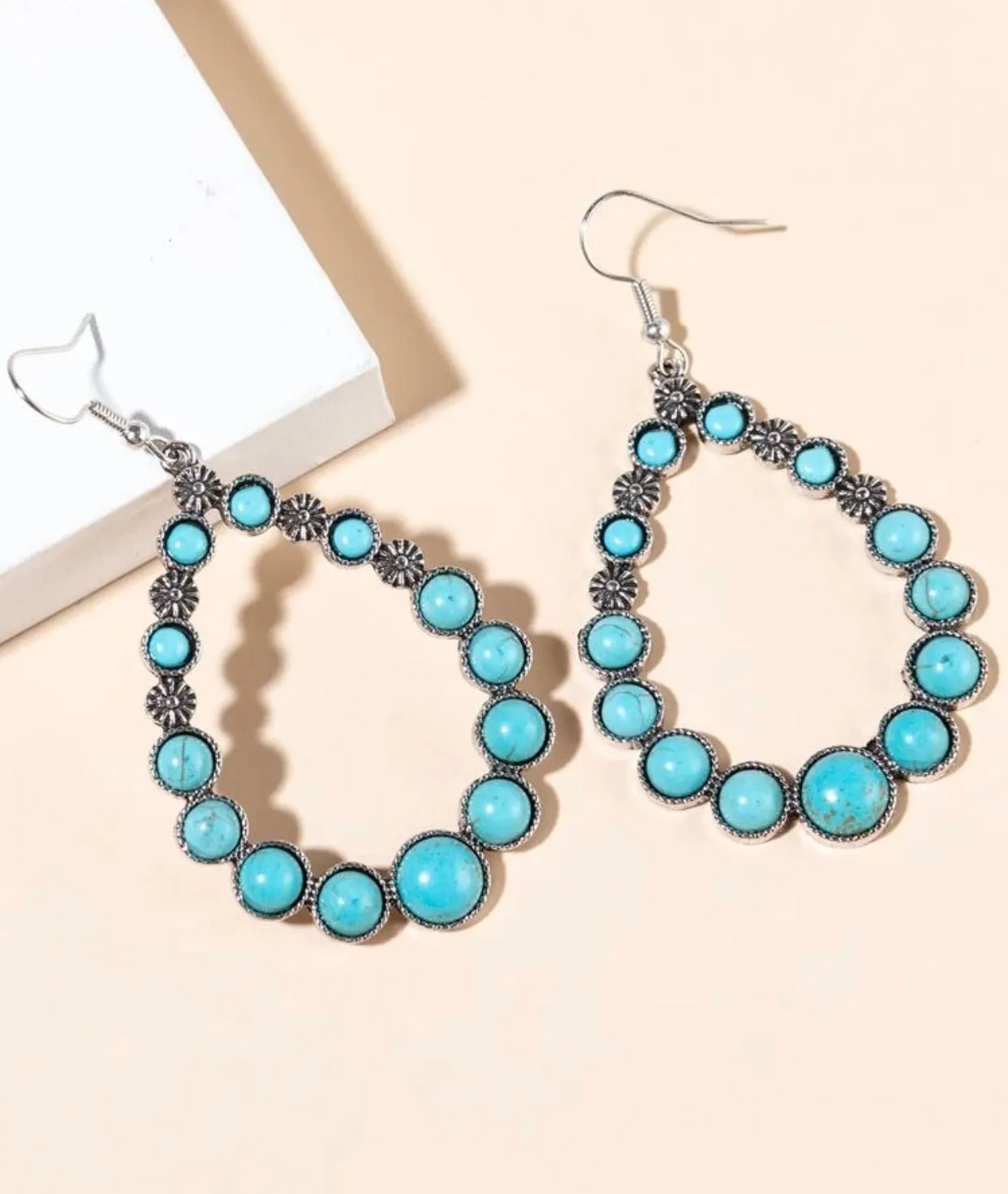 Turquoise decor hoop earrings