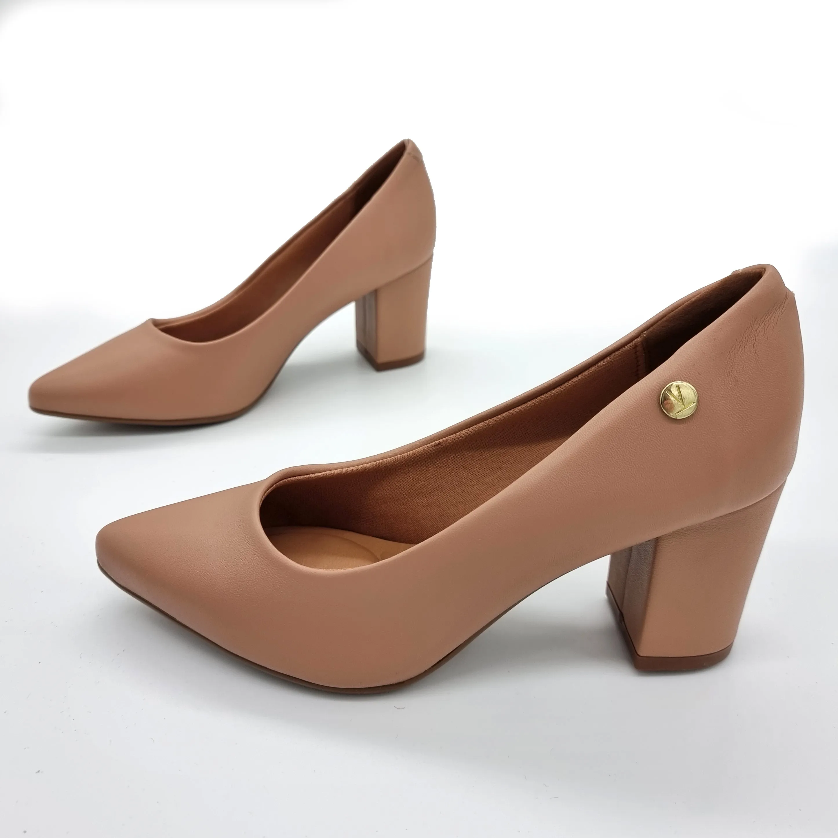 Vizzano 1290-500 Pointy Toe Block Heel Pump in Nude Napa